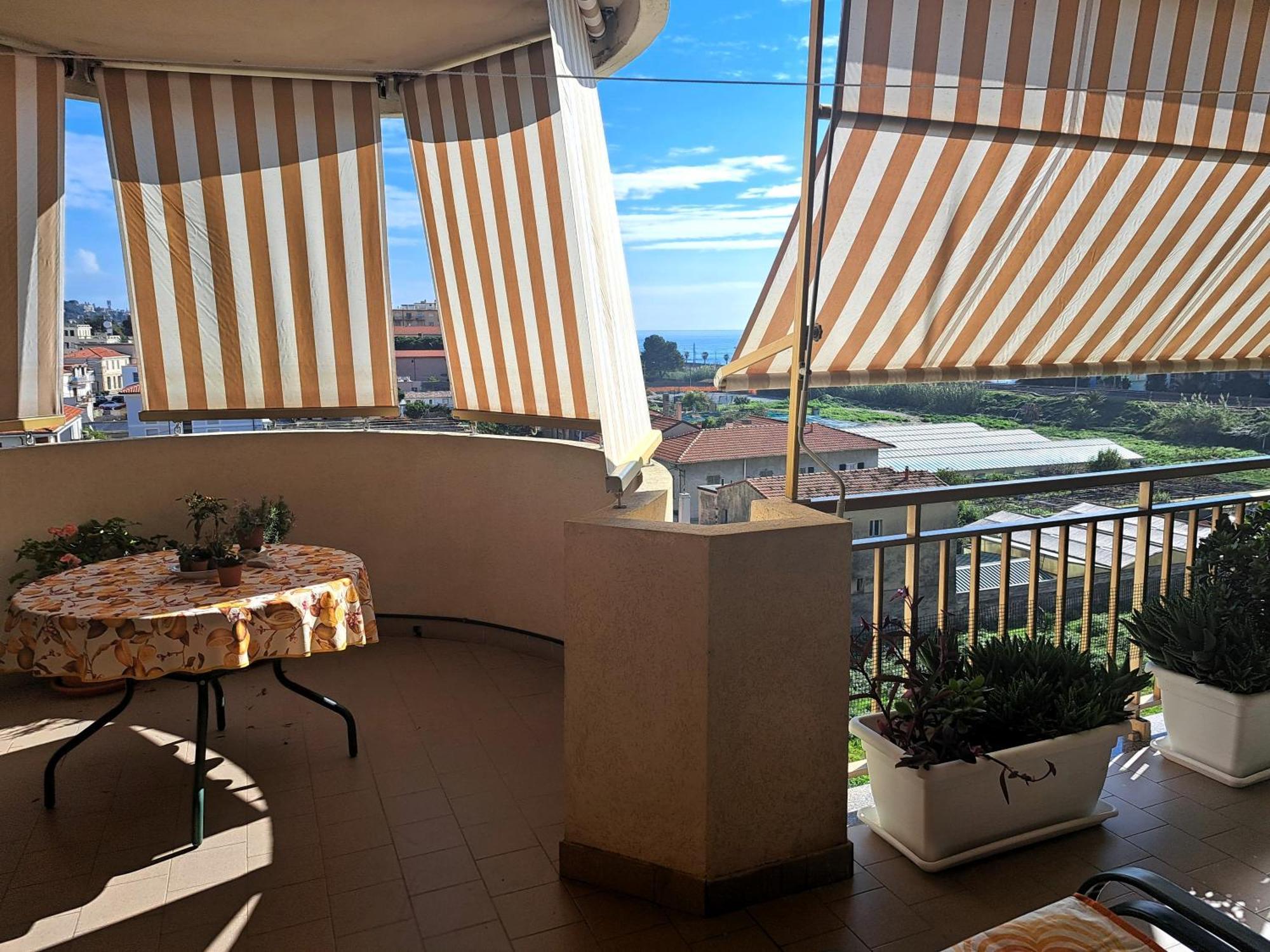 Appartamento - Terrazzo Vivibile Vista Mare, Wi-Fi Gratuito Валлекрозія Екстер'єр фото